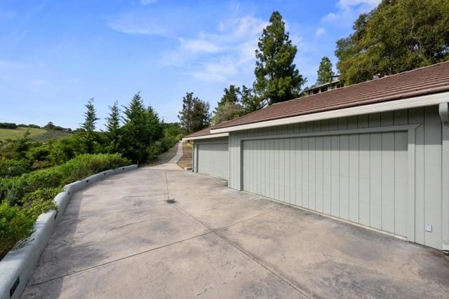 31475 Via Las Rosas, Carmel Valley CA: https://media.crmls.org/mediaz/0c1814df-d6e9-4684-8ecc-8ccd188b5f38.jpg