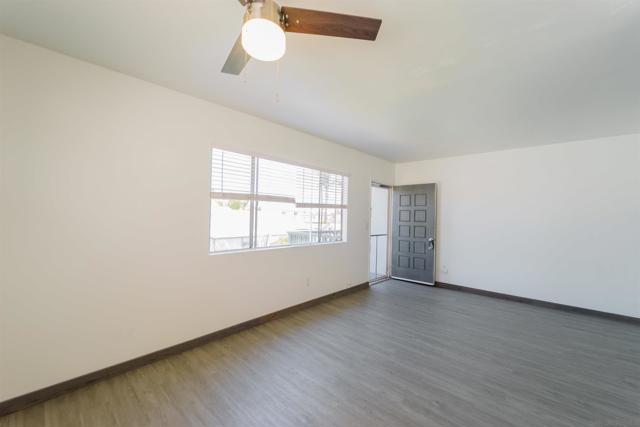 562 564 11Th St, Imperial Beach CA: https://media.crmls.org/mediaz/0c1857cf-4503-4215-a505-4549cf6107dc.jpg