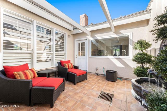 32146 Oakshore Drive, Westlake Village CA: https://media.crmls.org/mediaz/0c185ed4-7e96-4b47-b960-459566dda412.jpg