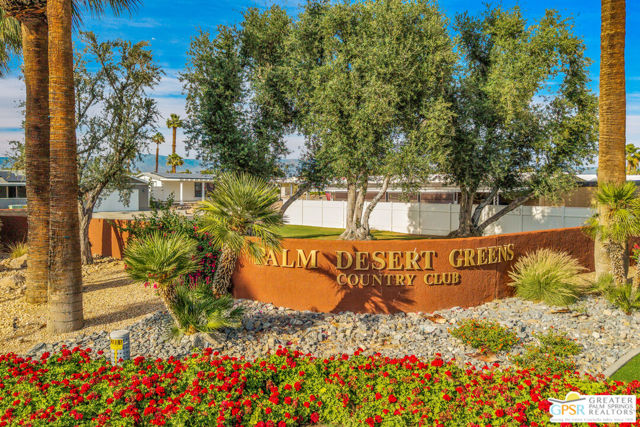 39163 Warm Springs Drive, Palm Desert CA: https://media.crmls.org/mediaz/0c18a180-a908-4f7a-9e5e-057a351f17a6.jpg