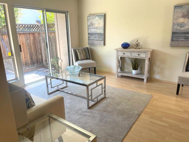 1350 Merrivale West Square, San Jose CA: https://media.crmls.org/mediaz/0c1aa5ad-5b89-4198-913d-60e718cb5af9.jpg