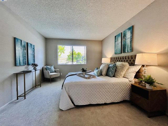 900 Cambridge Dr, Benicia CA: https://media.crmls.org/mediaz/0c1ad15d-fe4c-4695-b8e5-7aeaa3a09d83.jpg