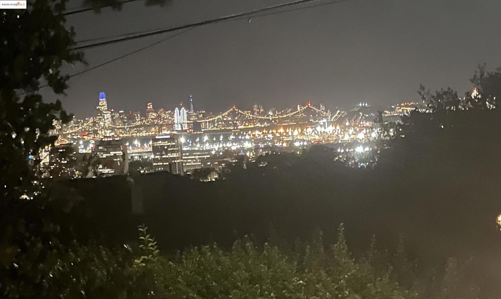 https://media.crmls.org/mediaz/0c1ae193-346a-4a78-8634-a9d94036fc92.jpg?preset=X-Large