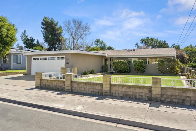 9265 Overton Ave, San Diego CA: https://media.crmls.org/mediaz/0c1b574c-2a83-48e1-a7cd-8a3a832331fd.jpg
