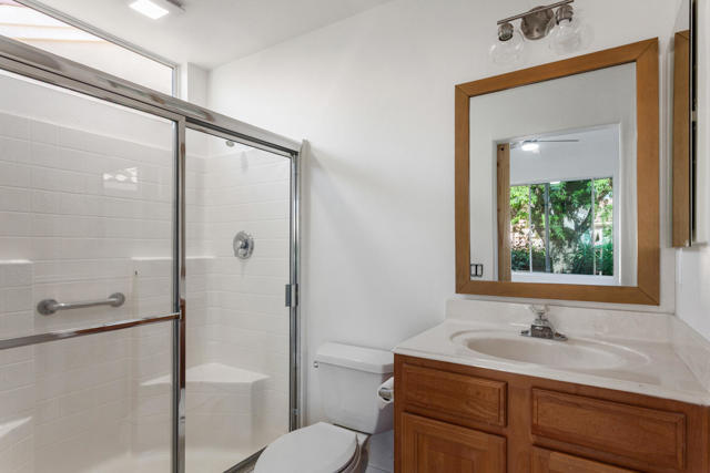 35677 Inverness Avenue, Palm Desert CA: https://media.crmls.org/mediaz/0c1bb72f-ee8d-4d80-8216-956aa8090353.jpg