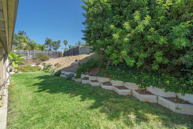 5393 Mary Fellows Avenue, La Mesa CA: https://media.crmls.org/mediaz/0c1c1d83-9348-4ec3-a855-4805d709d510.jpg