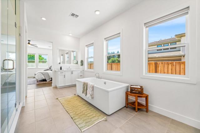 18312 Corte Simon, Morgan Hill CA: https://media.crmls.org/mediaz/0c1d1af4-e14e-4461-ad75-55071a07665a.jpg