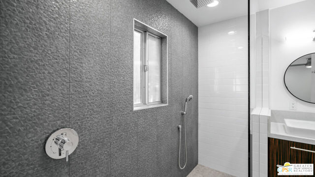 Image 13 of 67 For 588 San Lorenzo Road 204