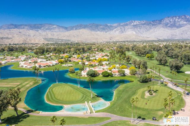 747 Inverness Drive, Rancho Mirage CA: https://media.crmls.org/mediaz/0c1d640c-0dff-4d86-a2d5-4fc9ef78c4e5.jpg
