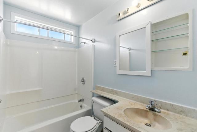 541 Diamond Avenue, South San Francisco CA: https://media.crmls.org/mediaz/0c1d81fb-7f66-451e-9e14-f309ca995a0d.jpg