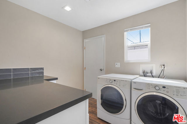 22014 Covello Street, Canoga Park CA: https://media.crmls.org/mediaz/0c1da5ad-9ac5-44d1-a2ad-b21191b03a66.jpg