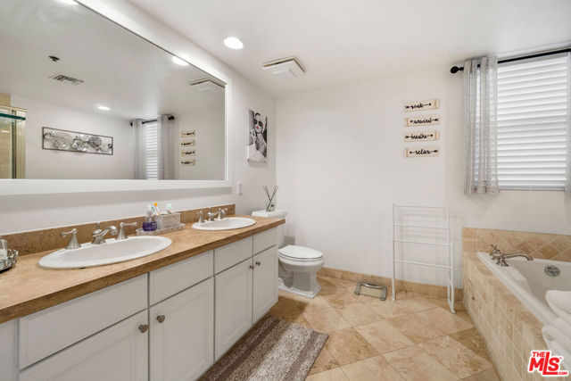 122 N Clark Drive, West Hollywood CA: https://media.crmls.org/mediaz/0c1f1745-bbbd-434c-9660-bb78f2b0e64a.jpg