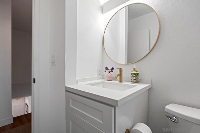 8150 Lemon Ave, La Mesa CA: https://media.crmls.org/mediaz/0c1f56d2-865f-4574-9be8-c028504f7293.jpg