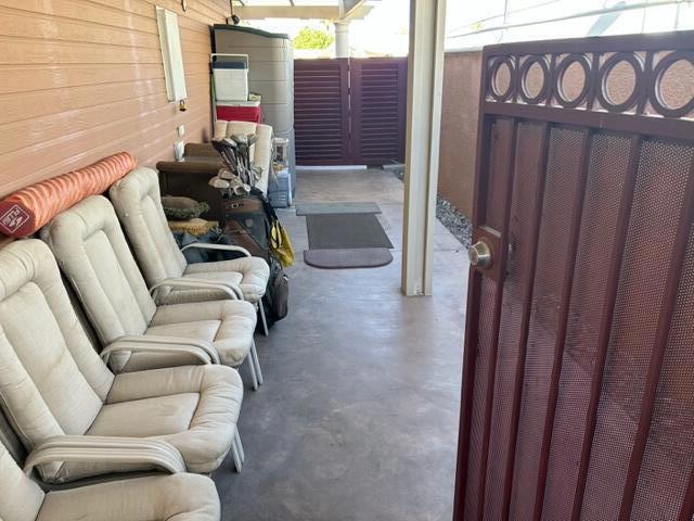 73671 Half Way Drive, Palm Desert CA: https://media.crmls.org/mediaz/0c1f9864-397e-46f5-b155-fd1e599f92bd.jpg