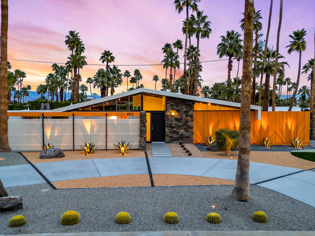 Image 57 of 83 For 992 La Jolla Road