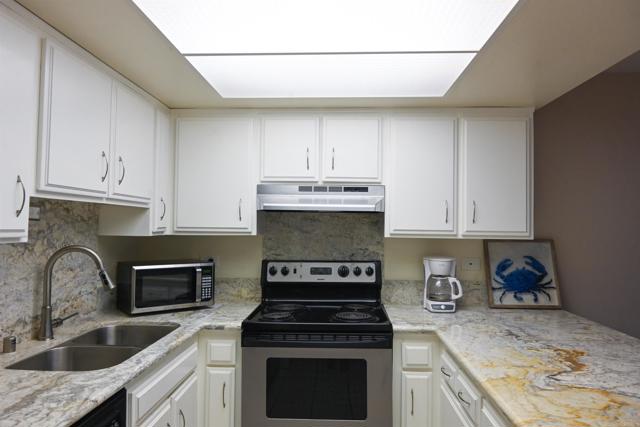 Image 7 of 31 For 4944 Cass Street 205