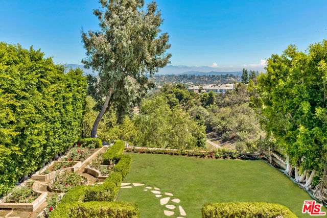 Drew Fenton | 2222 Canyonback Road Los Angeles CA | MLS: 7400788