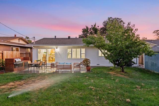 1122 Lancelot Lane, San Jose CA: https://media.crmls.org/mediaz/0c204077-f8fe-43e6-a504-77e0ea4f94a8.jpg