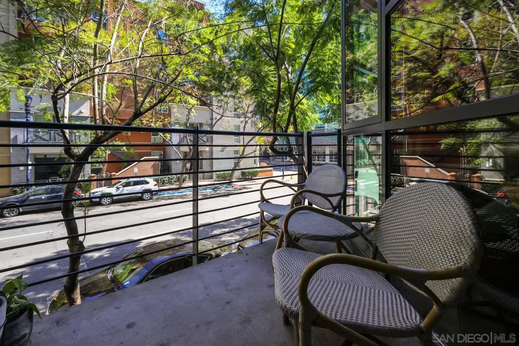 1050 Island Ave - photo 12