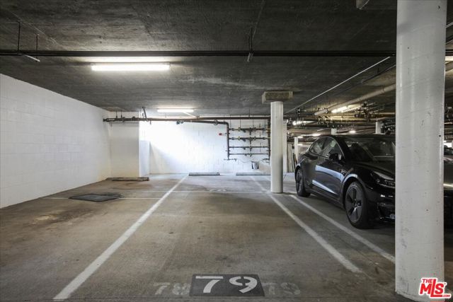 8675 Falmouth Avenue, Playa del Rey CA: https://media.crmls.org/mediaz/0c20828e-54fa-493f-9131-5b95f4ca4f6e.jpg