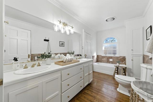 1422 W Selby Lane, Redwood City CA: https://media.crmls.org/mediaz/0c21565c-231b-414d-9e80-12843ff05e02.jpg