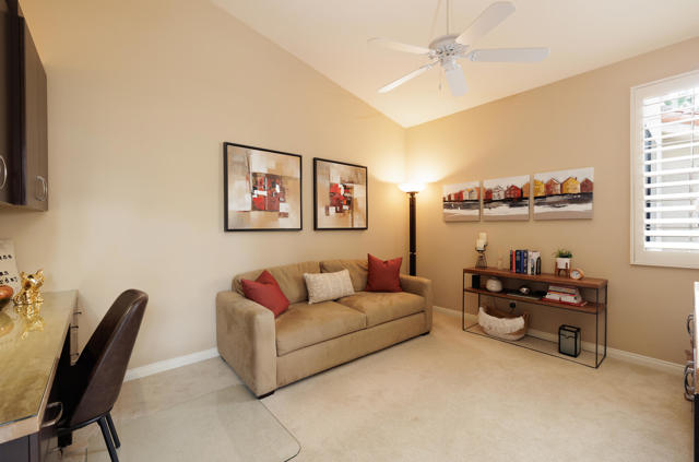 101 Desert Falls Drive, Palm Desert CA: https://media.crmls.org/mediaz/0c224e1b-4720-4ff6-a892-a1fee8bdf596.jpg