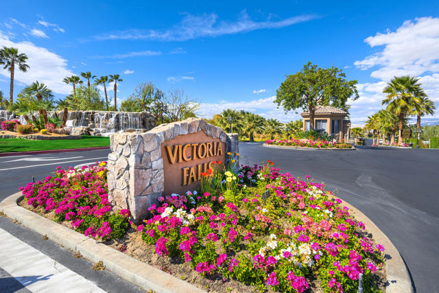 Entrance to Victoria Falls