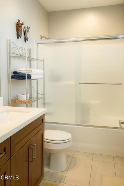 Detail Gallery Image 4 of 18 For 3661 Islander Walk, Oxnard,  CA 93035 - 3 Beds | 3/1 Baths