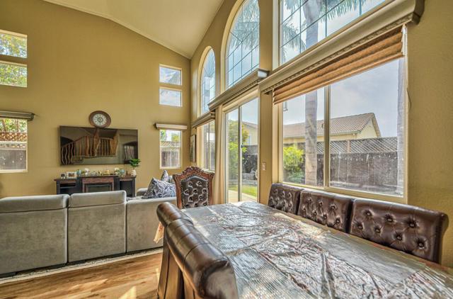 Image 8 of 35 For 9740 Linnet Court