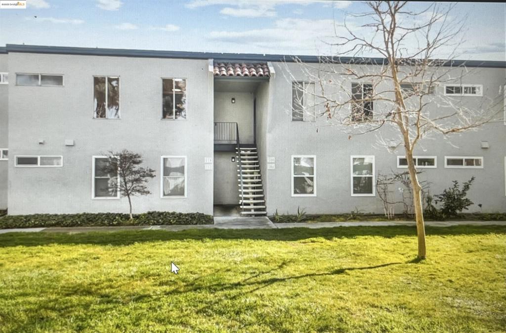 1101 Murrietta #114