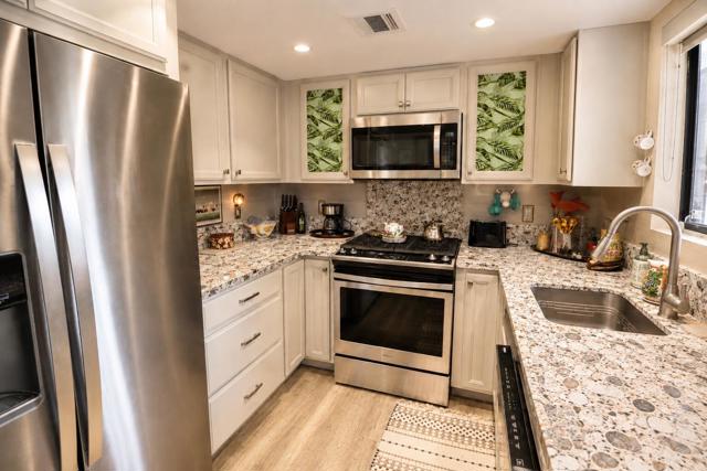 351 E ViA Carisma #94, Palm Springs, CA 92264