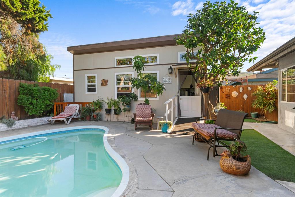 128 Frontier Drive - photo 3