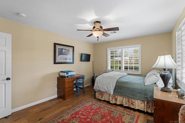 16327 Woodson View Rd, Poway CA: https://media.crmls.org/mediaz/0c25fef2-24e1-4313-92c7-3e706d7d5124.jpg