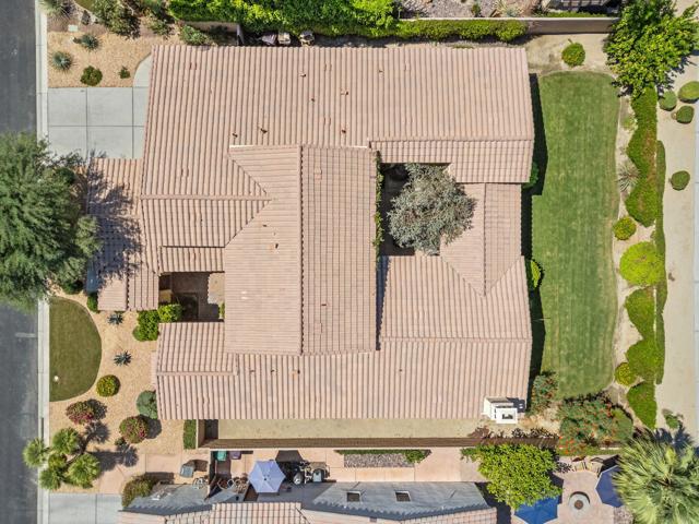 81840 Contento Street, La Quinta CA: https://media.crmls.org/mediaz/0c279c3d-f1ee-40d8-b7f3-3ddfa08ec1f1.jpg