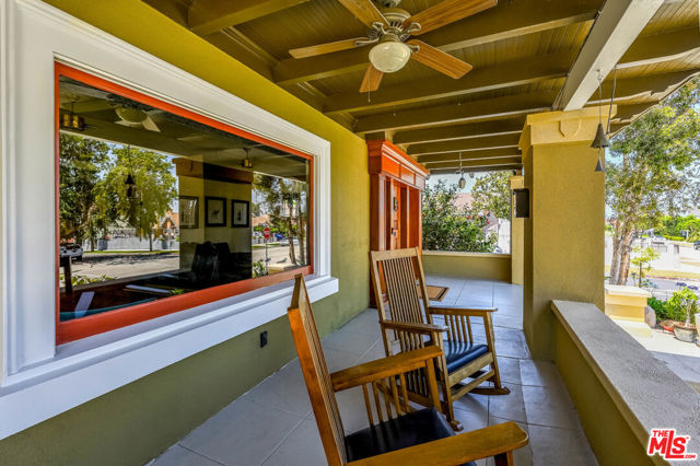 5301 Brynhurst Avenue, Los Angeles CA: https://media.crmls.org/mediaz/0c2818de-75a0-420a-9302-0882b07e8889.jpg