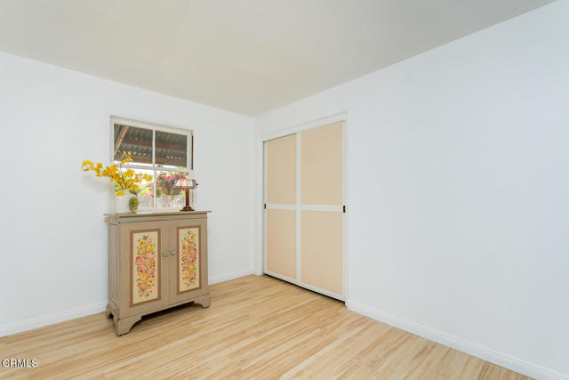 2238 Garfias Drive, Pasadena CA: https://media.crmls.org/mediaz/0c288b81-62ea-4b18-b101-bd43948e6306.jpg