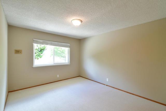 2756 Comstock Circle, Belmont CA: https://media.crmls.org/mediaz/0c2899a3-7f6b-480f-a063-f3d3f4661195.jpg
