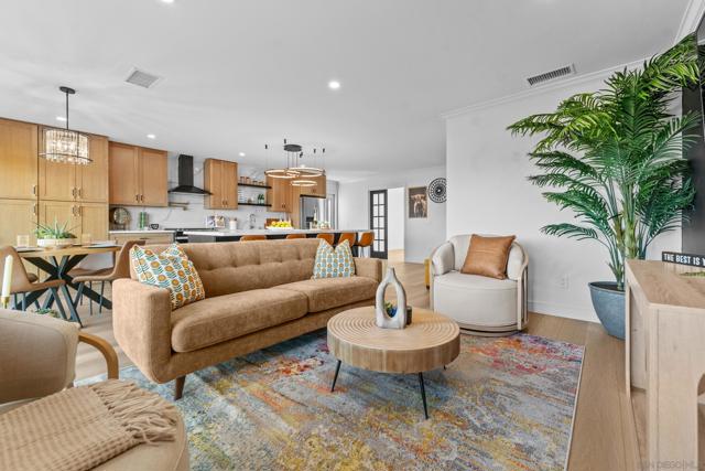 Image 11 of 46 For 4505 La Cuenta Dr