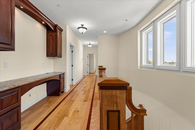 2100 Stone Ridge Drive, Royal Oaks CA: https://media.crmls.org/mediaz/0c2984a1-6adb-418a-8d9b-b6303fdb99a7.jpg