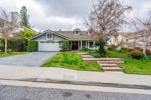 Photo of 29950 Rolling Ridge Drive, Agoura Hills, CA 91301