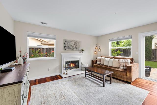 360 Via Largo, Morgan Hill CA: https://media.crmls.org/mediaz/0c2a77dc-2912-47fc-bc8e-95264a260486.jpg
