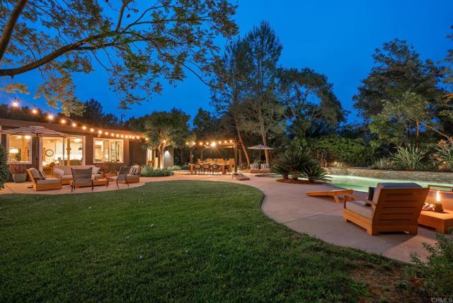 16851 Orchard Bend Road, Poway CA: https://media.crmls.org/mediaz/0c2aeceb-d75c-40e3-8212-ebdcf87f7612.jpg