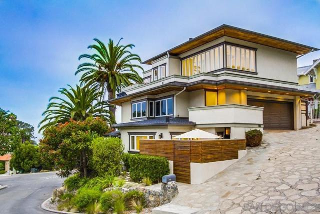 7651 Country Club Drive, La Jolla CA: https://media.crmls.org/mediaz/0c2aee29-18ef-4370-baa3-2b275e71f55a.jpg