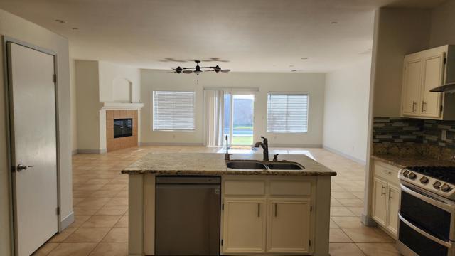 3664 Vista Verde, Palm Springs CA: https://media.crmls.org/mediaz/0c2bd115-25b3-47b8-96b7-bd51f58b22c0.jpg