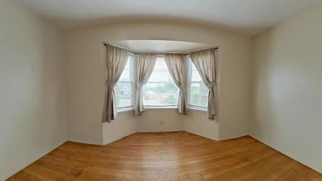 2862 Highland Drive, Carlsbad CA: https://media.crmls.org/mediaz/0c2bfb0e-688c-4d37-9c33-28af5f5b504c.jpg