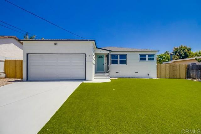 Detail Gallery Image 1 of 1 For 215 N R Ave, National City,  CA 91950 - 3 Beds | 1 Baths