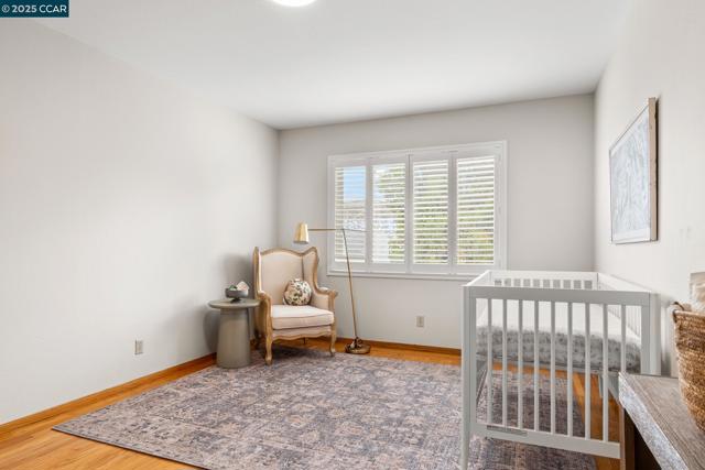 1232 E 20Th St, Oakland CA: https://media.crmls.org/mediaz/0c2d4dab-835d-4758-90f4-8579504f438a.jpg