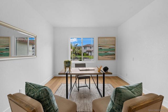 1052 Via Vera Cruz, San Marcos CA: https://media.crmls.org/mediaz/0c2d6d5a-7551-4918-b2af-2c9b7d501970.jpg