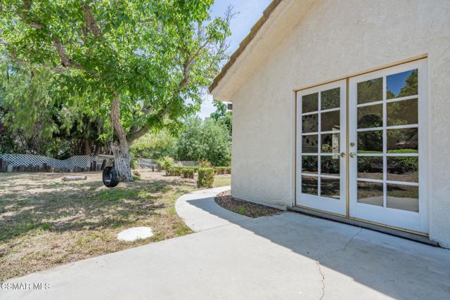 6564 La Cumbre Road, Somis CA: https://media.crmls.org/mediaz/0c2edca8-6f8c-4ae9-80a3-f7f0a7d70add.jpg