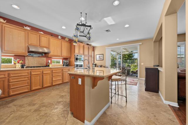 Detail Gallery Image 9 of 28 For 904 Lantana Ct., San Marcos,  CA 92069 - 3 Beds | 2/1 Baths